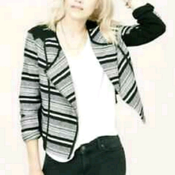 Lou & Grey Jackets & Blazers - LOU&GREY Black/White Zip-Up Moto XS